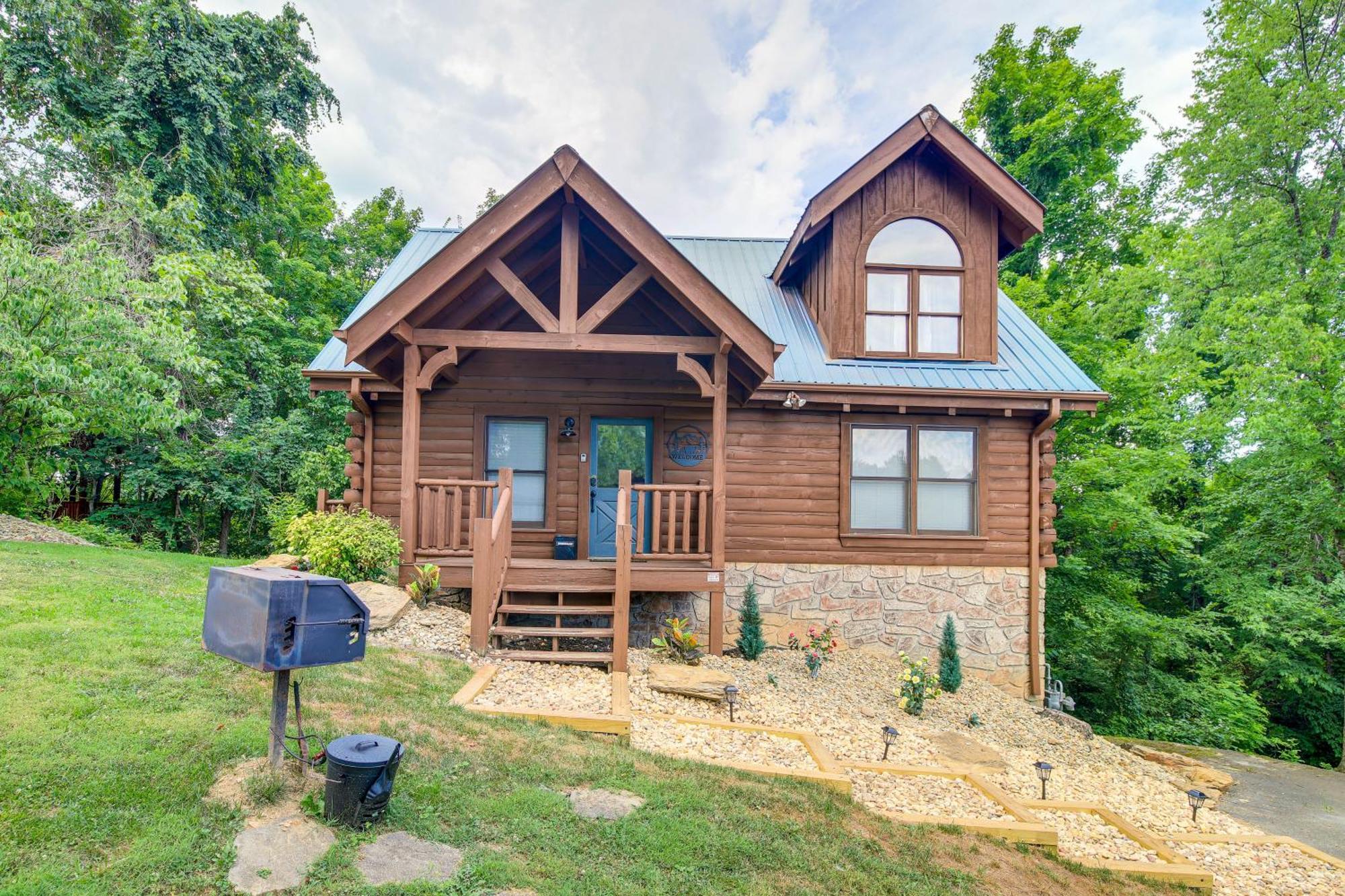 Pigeon Forge Cabin Premier Location And Hot Tub Bagian luar foto