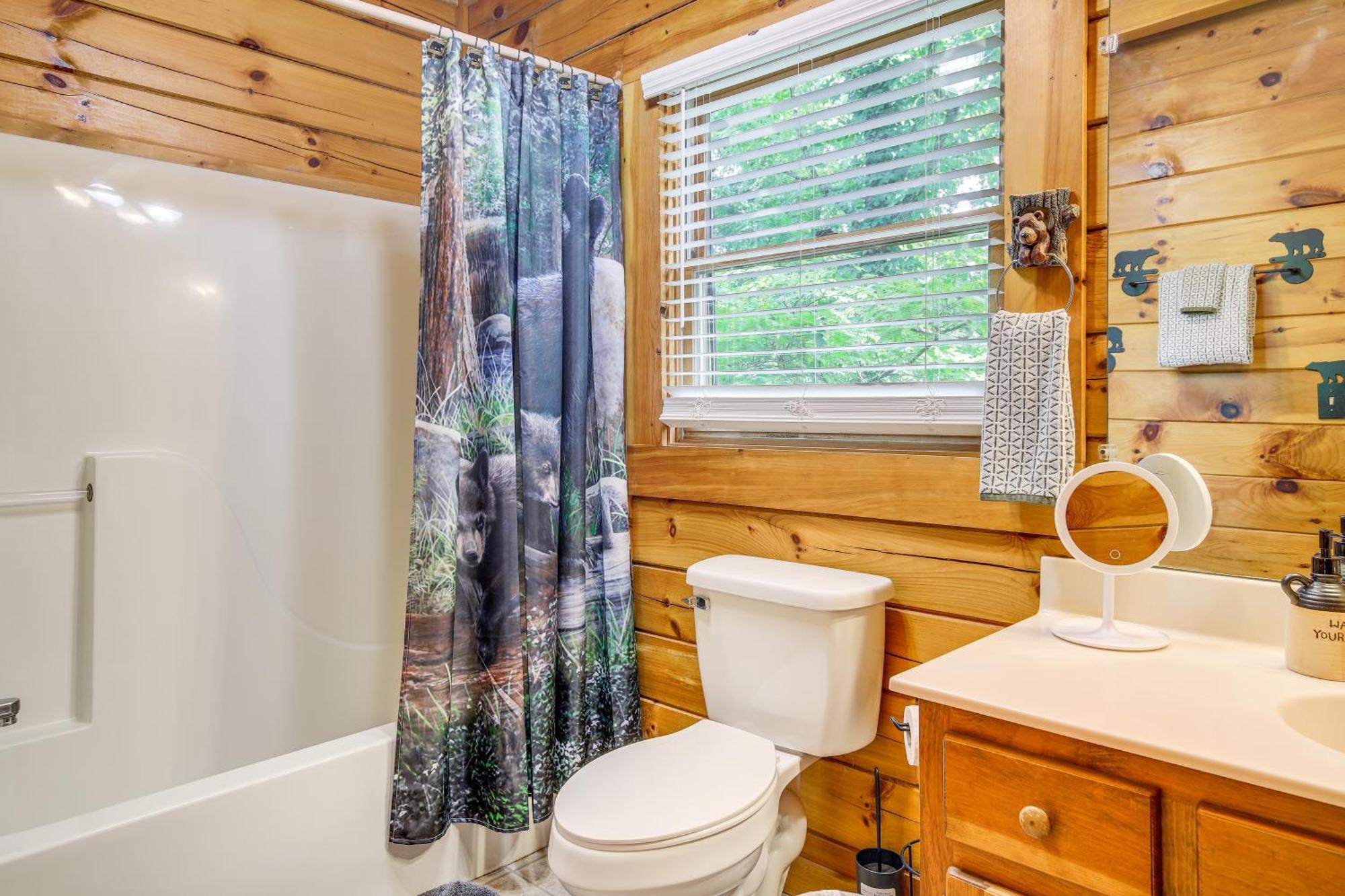 Pigeon Forge Cabin Premier Location And Hot Tub Bagian luar foto