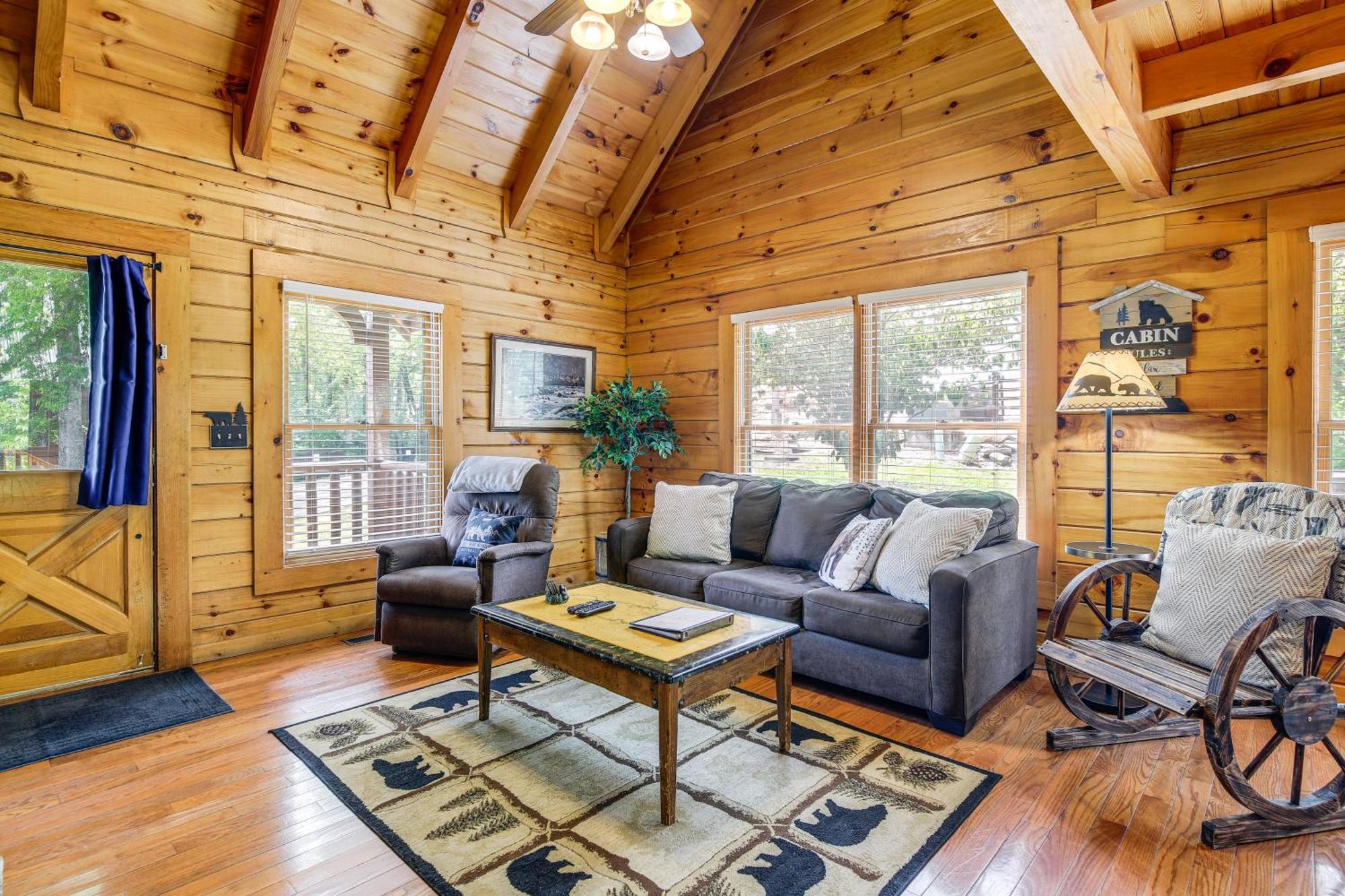 Pigeon Forge Cabin Premier Location And Hot Tub Bagian luar foto