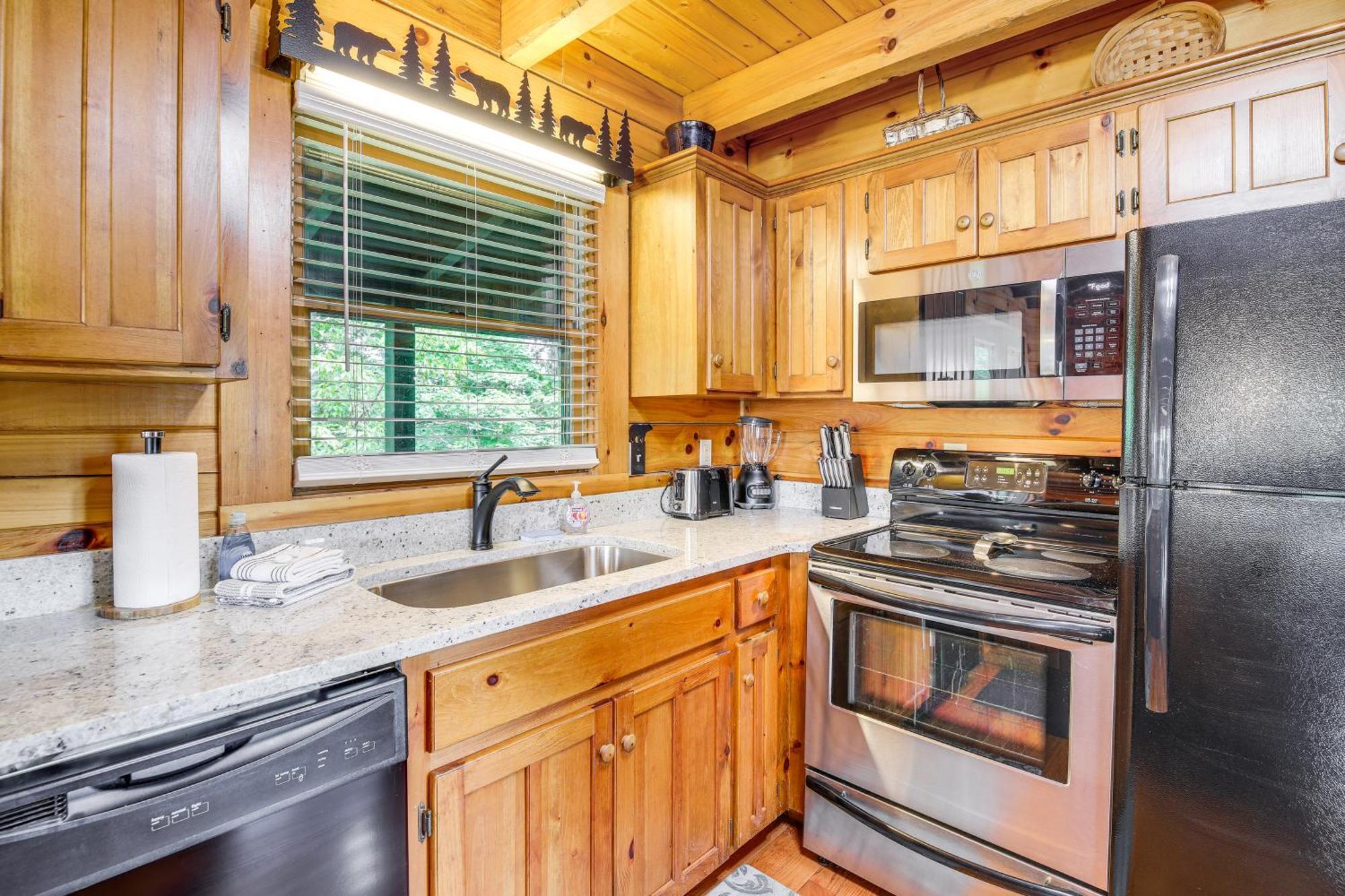 Pigeon Forge Cabin Premier Location And Hot Tub Bagian luar foto
